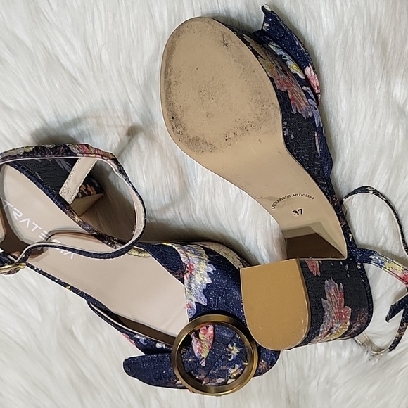 Strategia Platform Shoes - Picture 6 of 8